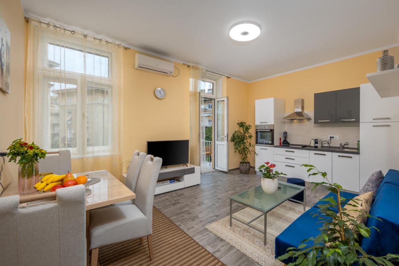 Riviere Luxury Apartment Rijeka Eksteriør billede